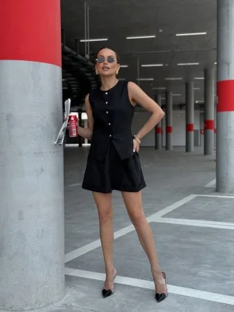 Купить Жилет с круглым горлом цвет чёрный в фирменном магазине спортивной одежды Brillante.by