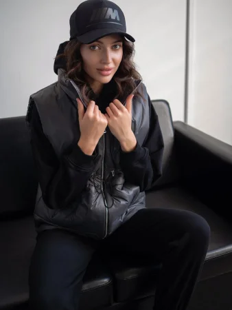 Купить Безрукавка женская цвет Графит в фирменном магазине спортивной одежды Brillante.by