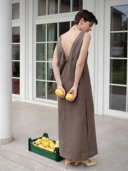 Платье с V-образным вырезом цвет Шоколад - в фирменном магазине спортивной одежды Brillante.by