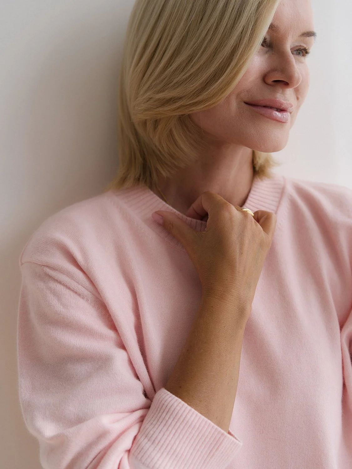 Костюм из шерсти ангоры цвет ПЕРСИКОВО-РОЗОВЫЙ