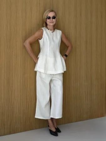Купить Удлиненный льняной топ А-силуэта цвет белый в фирменном магазине спортивной одежды Brillante.by