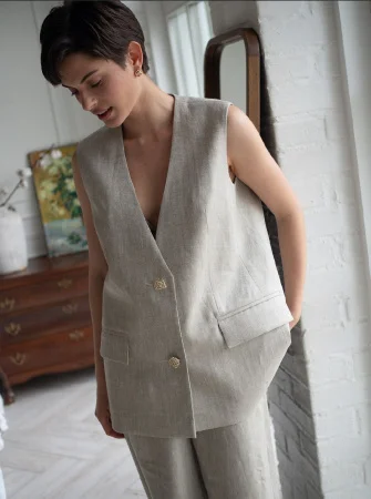 Купить Жилет удлиненный цв. беж (рис.мелкая ёлочка) в фирменном магазине спортивной одежды Brillante.by