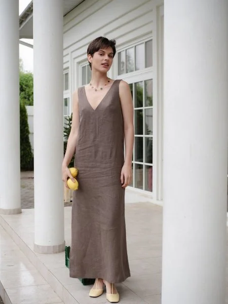 Платье с V-образным вырезом цвет Шоколад - в фирменном магазине спортивной одежды Brillante.by