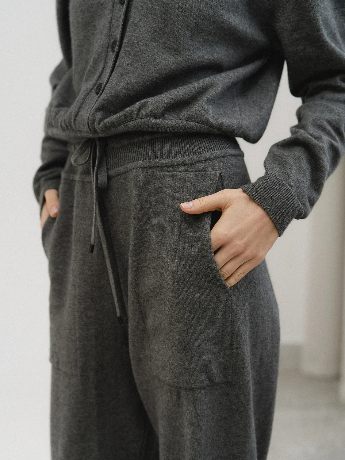 Комбинезон COCON цв. серый графит