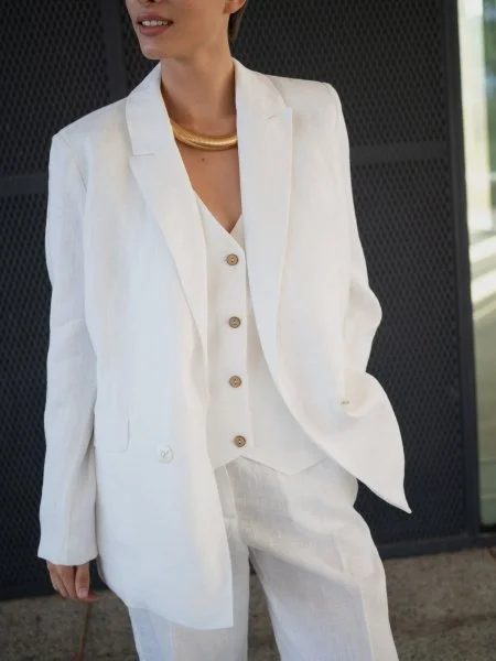 Бермуды льняные цвет белый - в фирменном магазине спортивной одежды Brillante.by