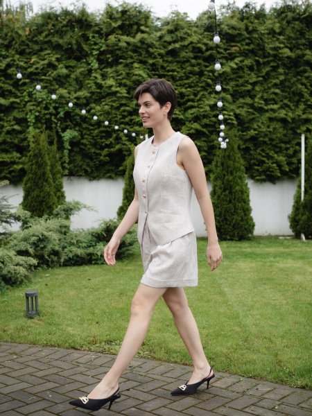 Жилет с круглым горлом цвет натуральный - в фирменном магазине спортивной одежды Brillante.by