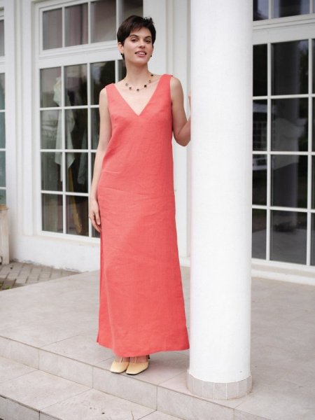 Платье с V-образным вырезом цвет Коралл - в фирменном магазине спортивной одежды Brillante.by