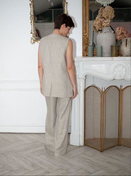 Жилет удлиненный цв. беж (рис.мелкая ёлочка) - в фирменном магазине спортивной одежды Brillante.by